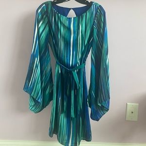 Bat sleeve mini dress